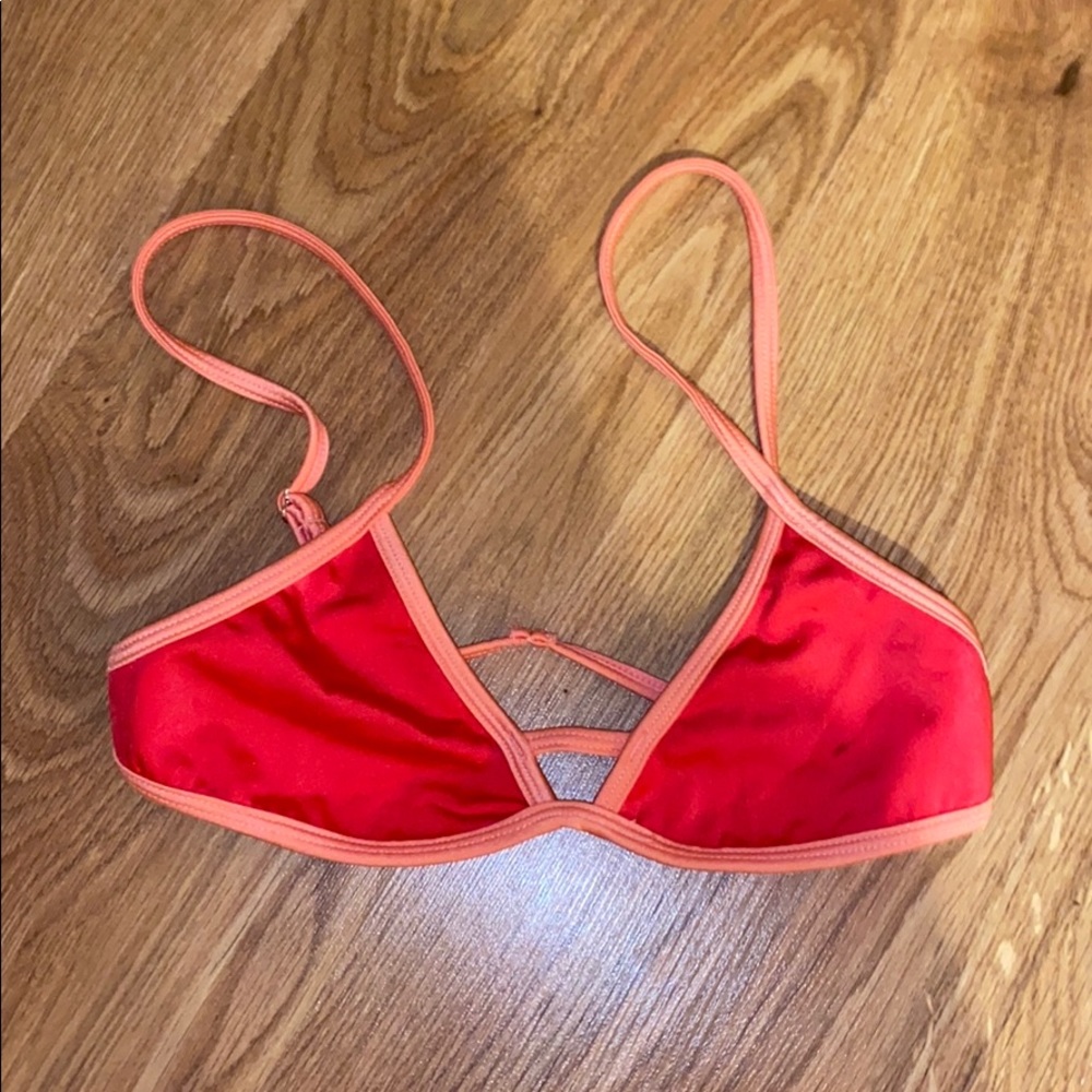 Lounge bikini top